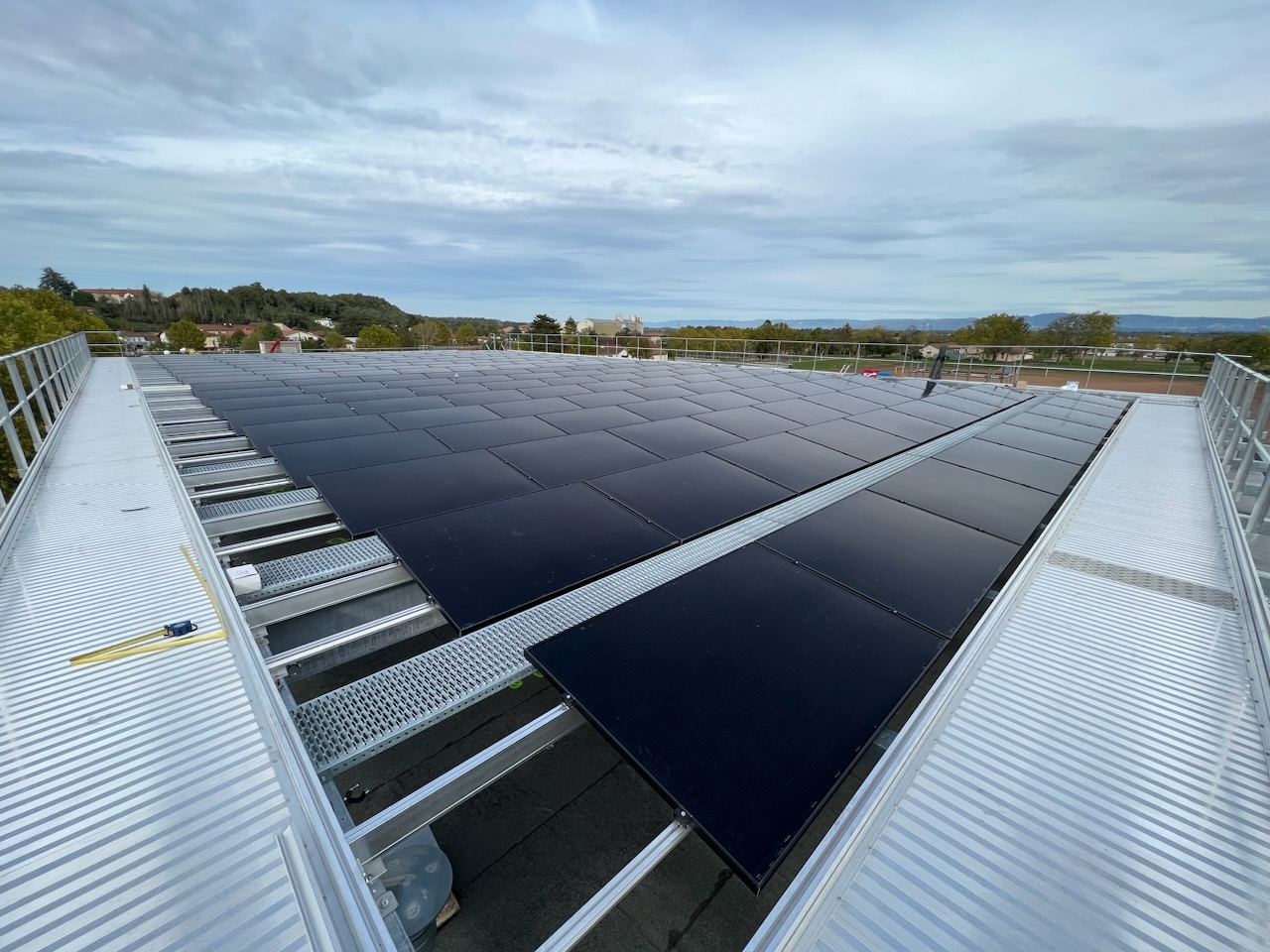 Piscine du camp militaire de La Valbonne 01